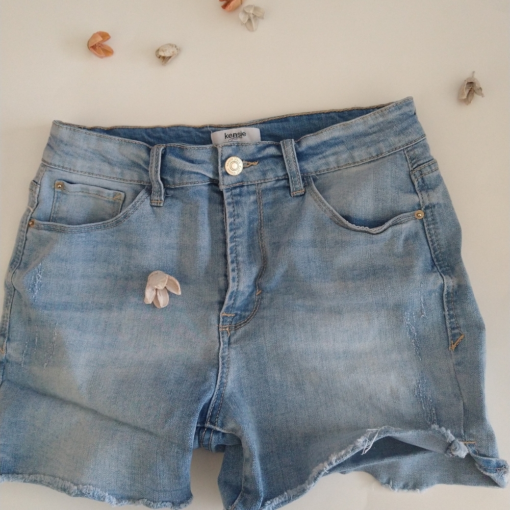 Kensie Shorts size 6